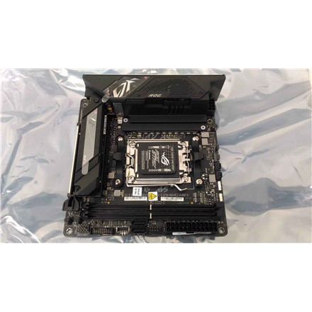 SALE OUT. ASUS ROG STRIX B650E-I GAMING WIFI | Asus ROG STRIX B650E-I GAMING WIFI | Processor family AMD | Processor socket AM5 | DDR5 DIMM | Memory slots 2 | Supported hard disk drive interfaces SATA, M.2 | Number of SATA connectors 2 | Chipset AMD B650 | Mini-ITX | USED, REFURBISHED, WITHOUT ORIGINAL PACKAGING AND ACCESSORIES, ONLY BACKPANEL AND ANTENNA INCLUDED - Image 2