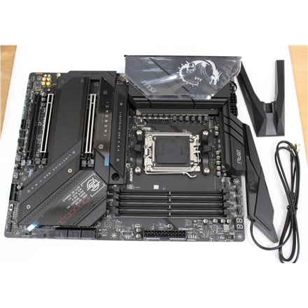 SALE OUT. MSI USED, REFURBISHED, WITHOUT ACCESSORIES, ONLY BACK PANEL, AND ANTENA INCLUDED - Image 2